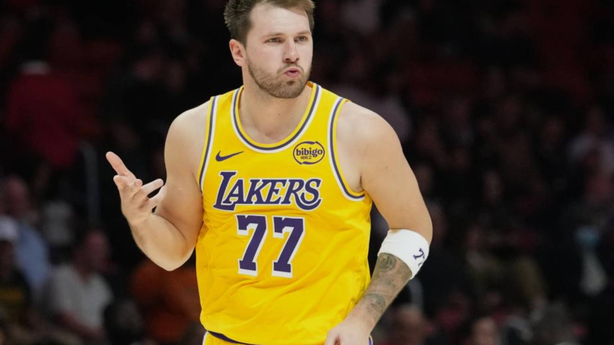 Un miembro de la votación al MVP carga contra Doncic: "No me hablen de un tipo que juega a media cancha