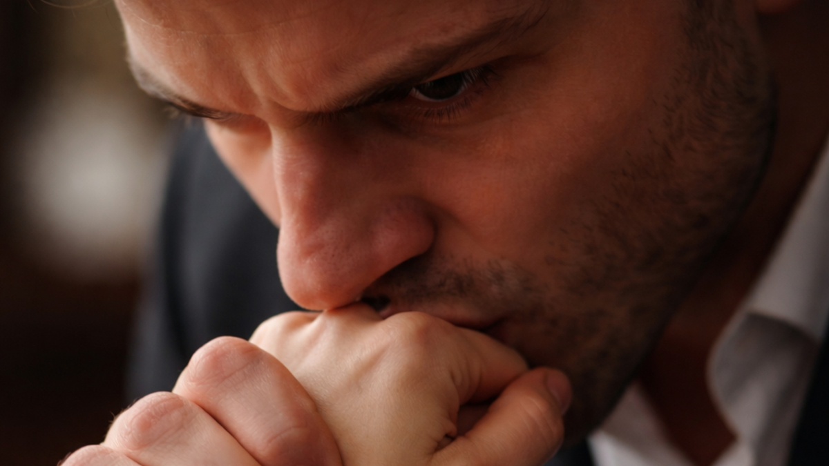 Tribunal Supremo: beso no consentido en la mano y&amp;nbsp; proposición sexual es agresión