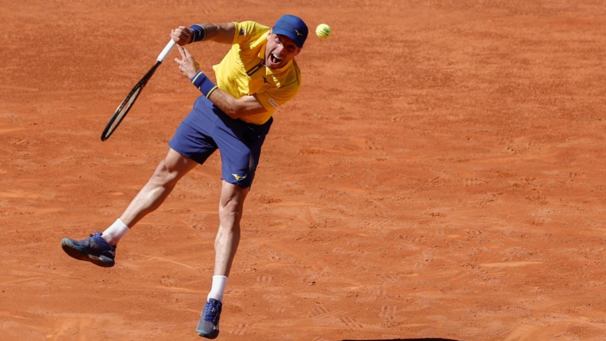 El 'lucky loser' Bautista se retira por lesión ante Berrettini y Alcaraz se queda solo en Montecarlo