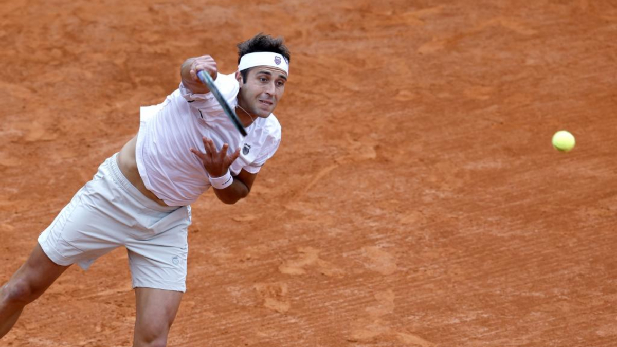 Etcheverry, el especialista en remontadas y 'amo' de la tierra batida este año, será el rival de Alcaraz