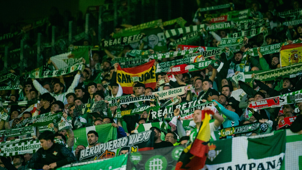 Betis phản đối cách đối xử với cổ động viên
