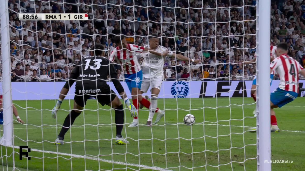 Burrull y el posible penalti a Mbappé: "Hay tendencia en los delanteros para que los contactos parezcan más de lo que son"