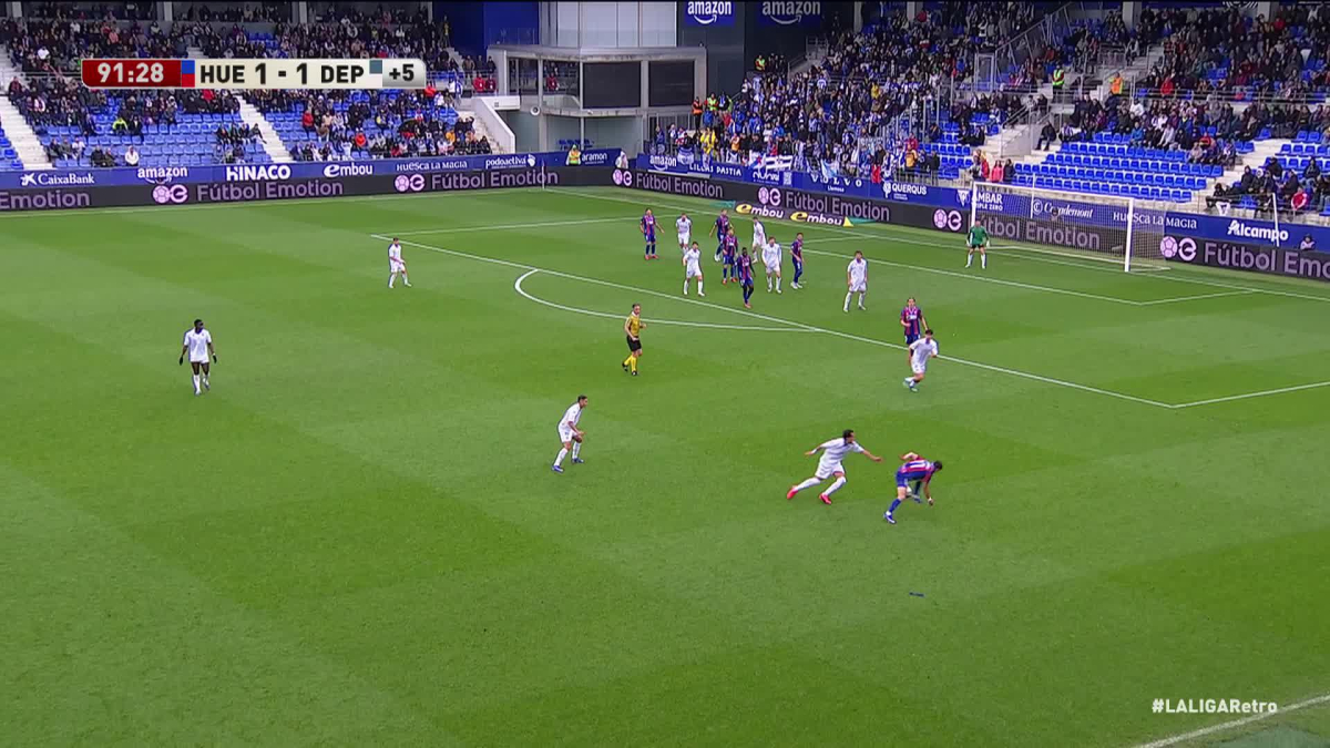 Carrillo le da al Dépor de su propia medicina