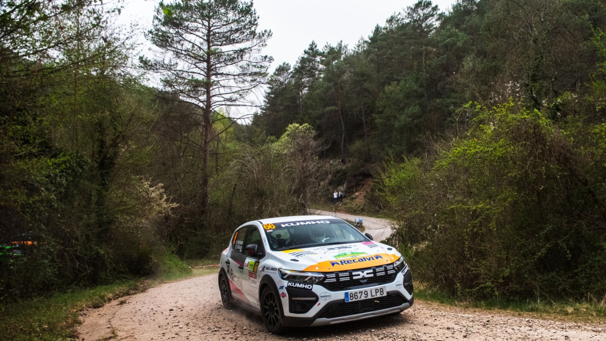 Hugo Rodríguez vuelve con victoria a la Sandero Eco Cup Spain