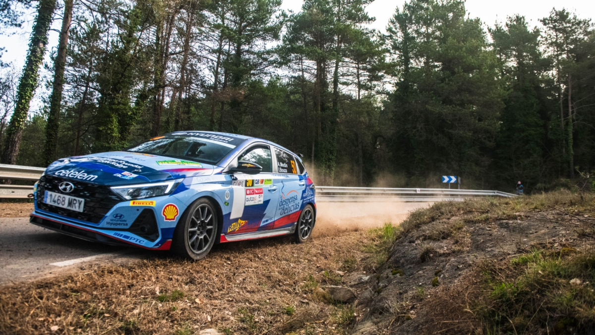 Alejandro Medín da la campanada en Ripoll y pasa a liderar la Copa Hyundai