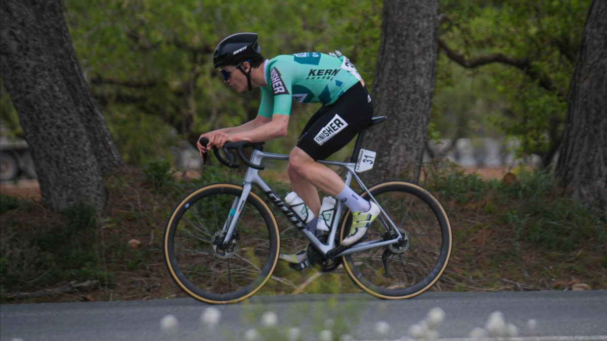 Romeo por partida doble: Sergio, hermano de Iván, promociona al Equipo Kern Pharma