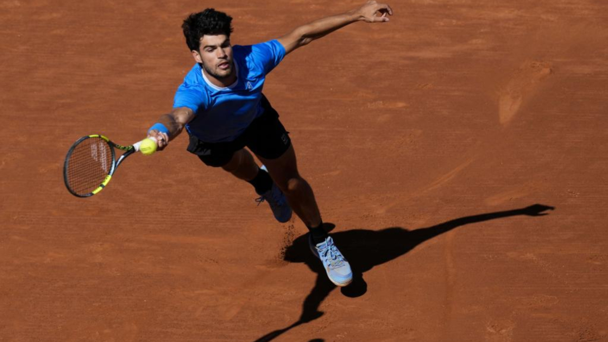 Cuándo juega Alcaraz contra Machac: horario y dónde ver en TV el partido del Conde de Godó
