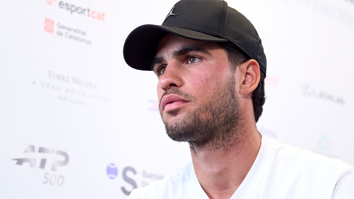 Alcaraz decide no entrenar este miércoles tras el dolor en la muñeca