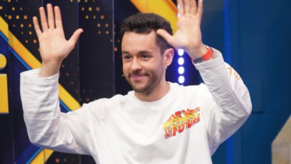 Grefg explica el origen de su apodo: "Di un cabezazo al teclado, salieron letras así aleatorias y me lo puse"