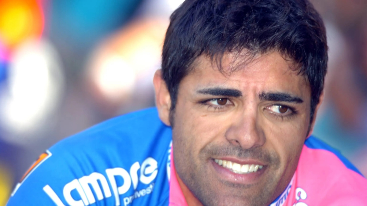 Napolitano, ganador en el Giro, se expone a una suspensión de por vida... ¡por dopar a ciclistas menores!