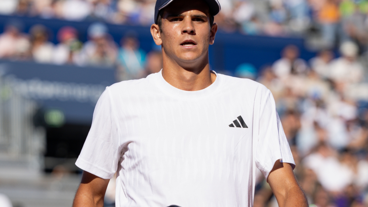 A qué hora juega Jódar contra Fils: horario y dónde ver en TV el partido de semifinales del Conde de Godó