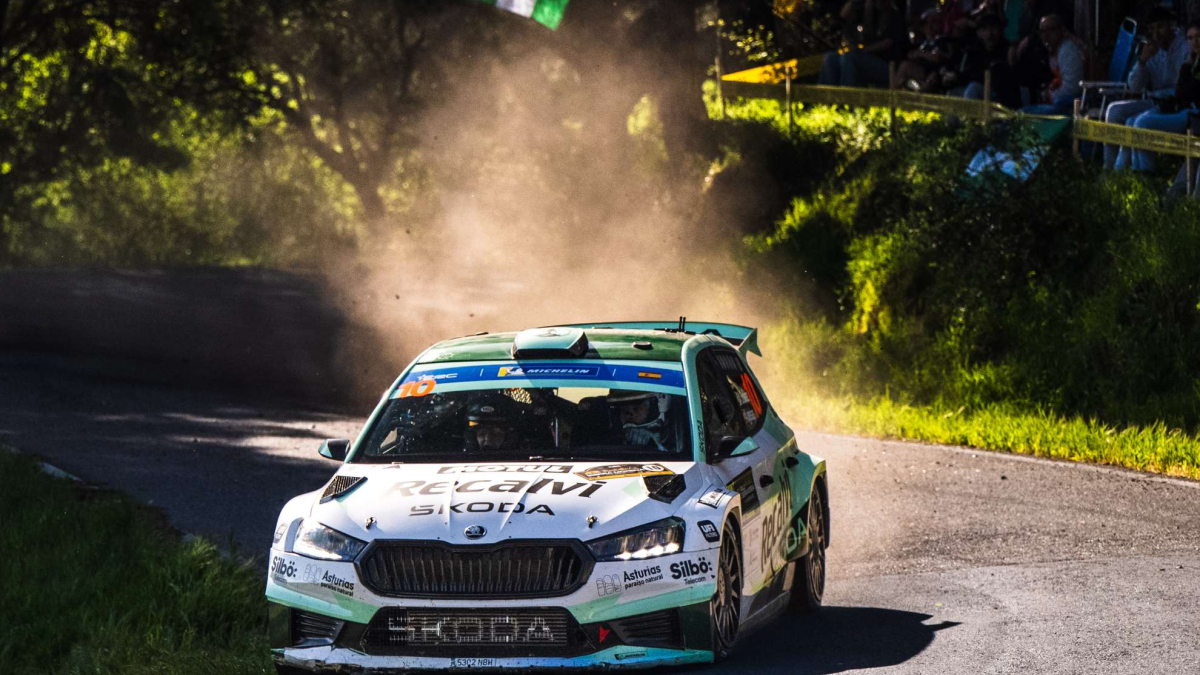 ‘Cohete’ sale por la puerta grande del Rally Sierra Morena: primer triunfo europeo y más líder del SuperCER