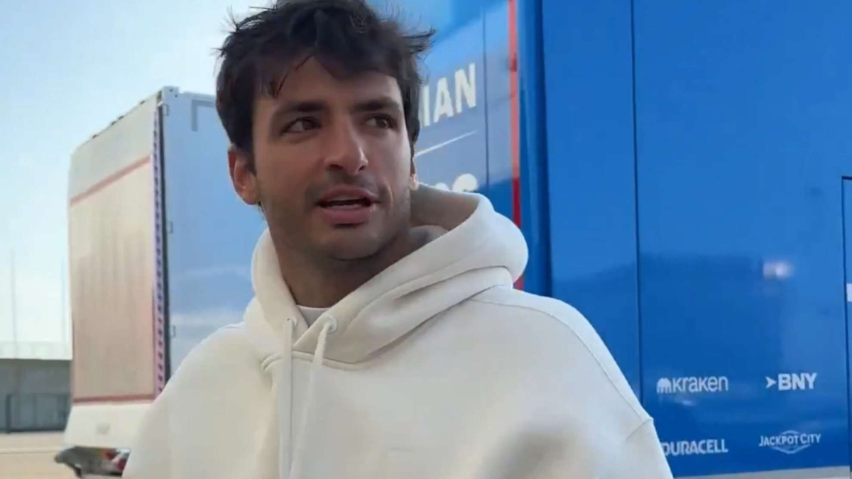 Carlos Sainz ultima el regreso en Miami, con una intensa jornada en Silverstone