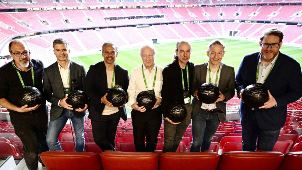 La ESM proyecta la creación de la Bota de Oro femenina