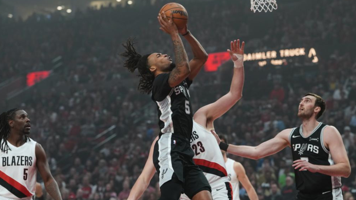Spurs thắng Portland 118-105 dù vắng Wembanyama