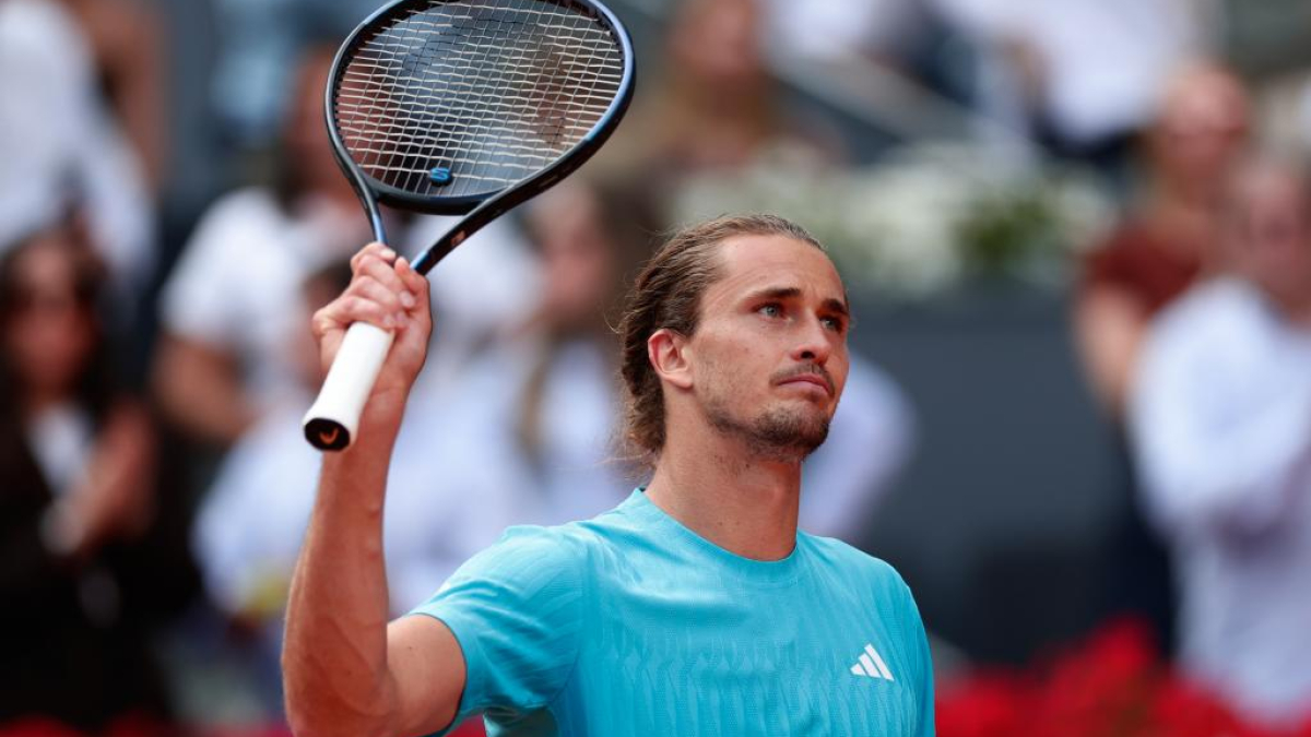 El bicampeón Zverev supera un susto para seguir adelante