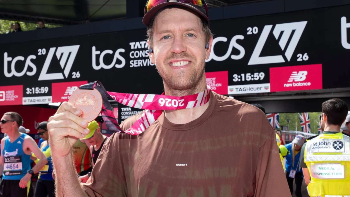 Vettel lập kỷ lục marathon dưới 3 giờ trong lần đầu thi đấu