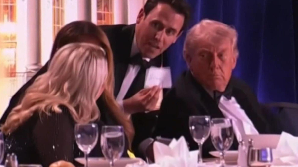 Oz Pearlman, el mentalista que estaba junto a Donald Trump: "Nos miramos y pensé que íbamos a morir