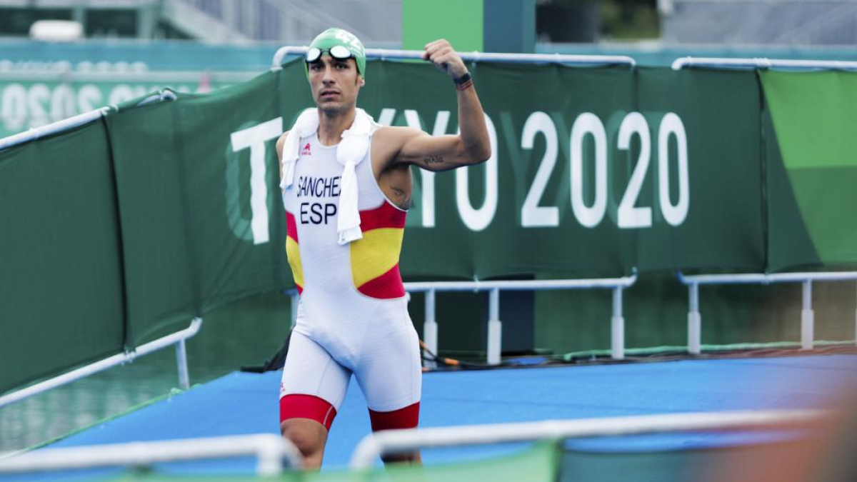 Álex Sánchez se retira: "Lo dejo por mi familia y mi espalda"