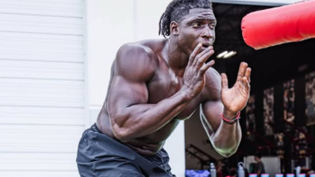 Nigerian Titan Uar Bernard Stuns NFL Without Ever Playing American Football