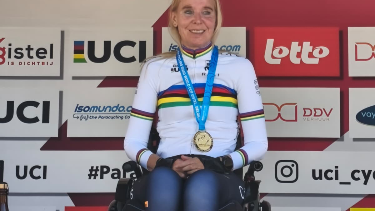 Manuela Vos y Sergio Garrote también suben al podio en ruta en Gistel