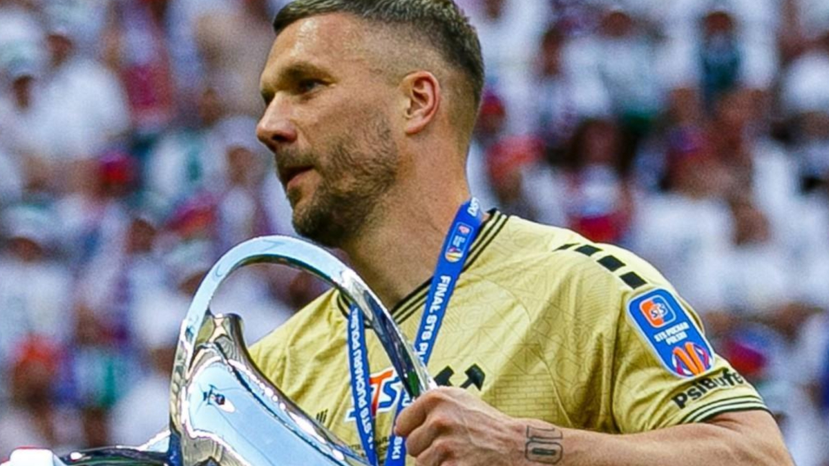 El último milagro de Podolski a los 40 años que rompe una racha ‘irrompible’