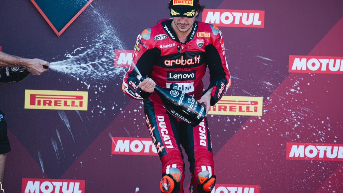 Bulega: 900 km lái xe để thử Ducati 2027