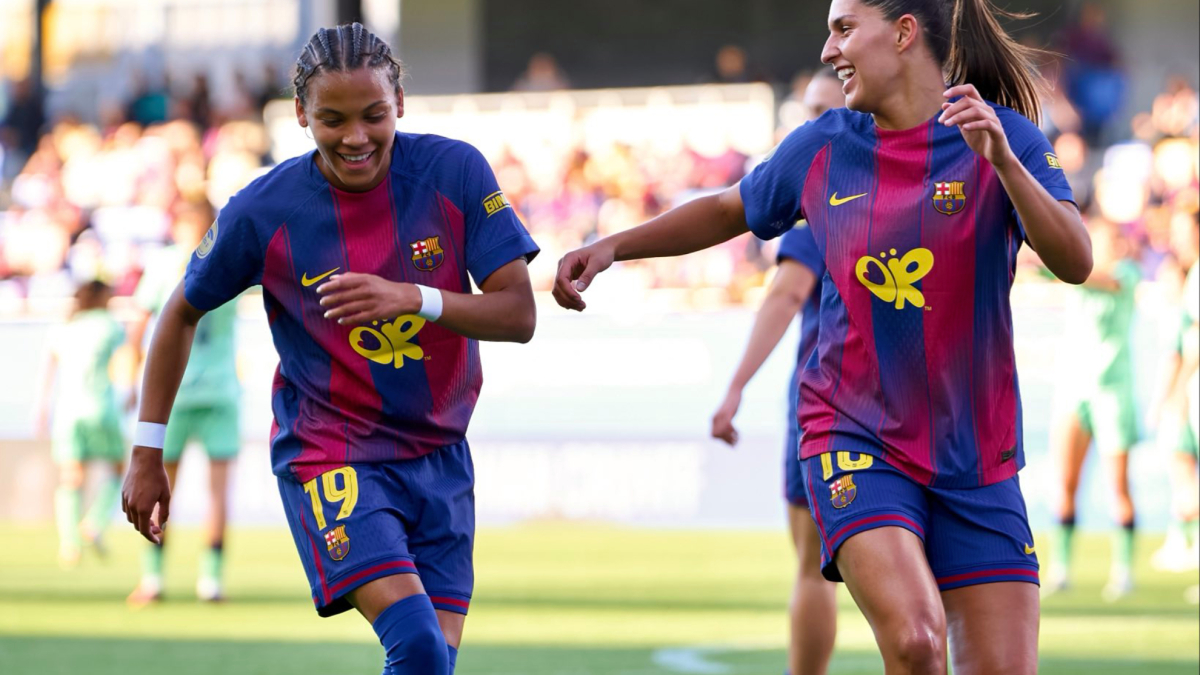 Barcelona chính thức đẩy Levante xuống hạng