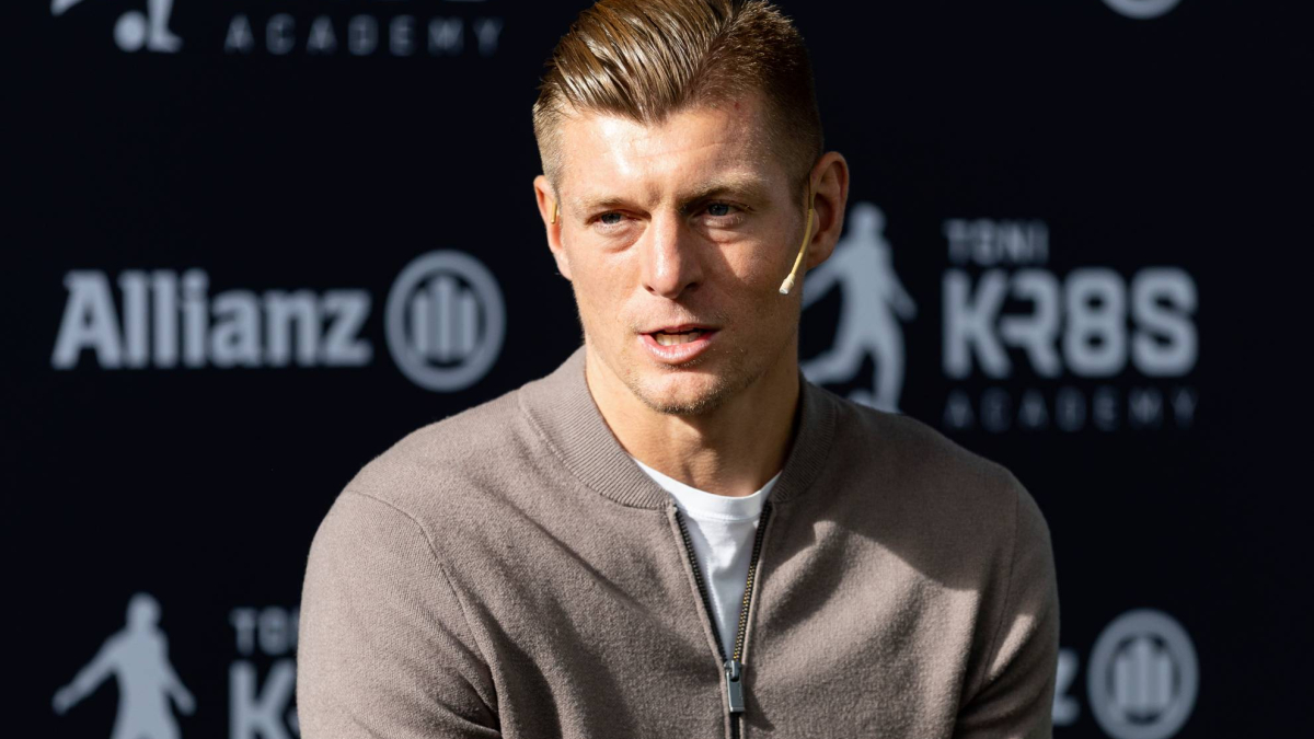 Real Madrid "cháy" dữ dội, Kroos khen PSG