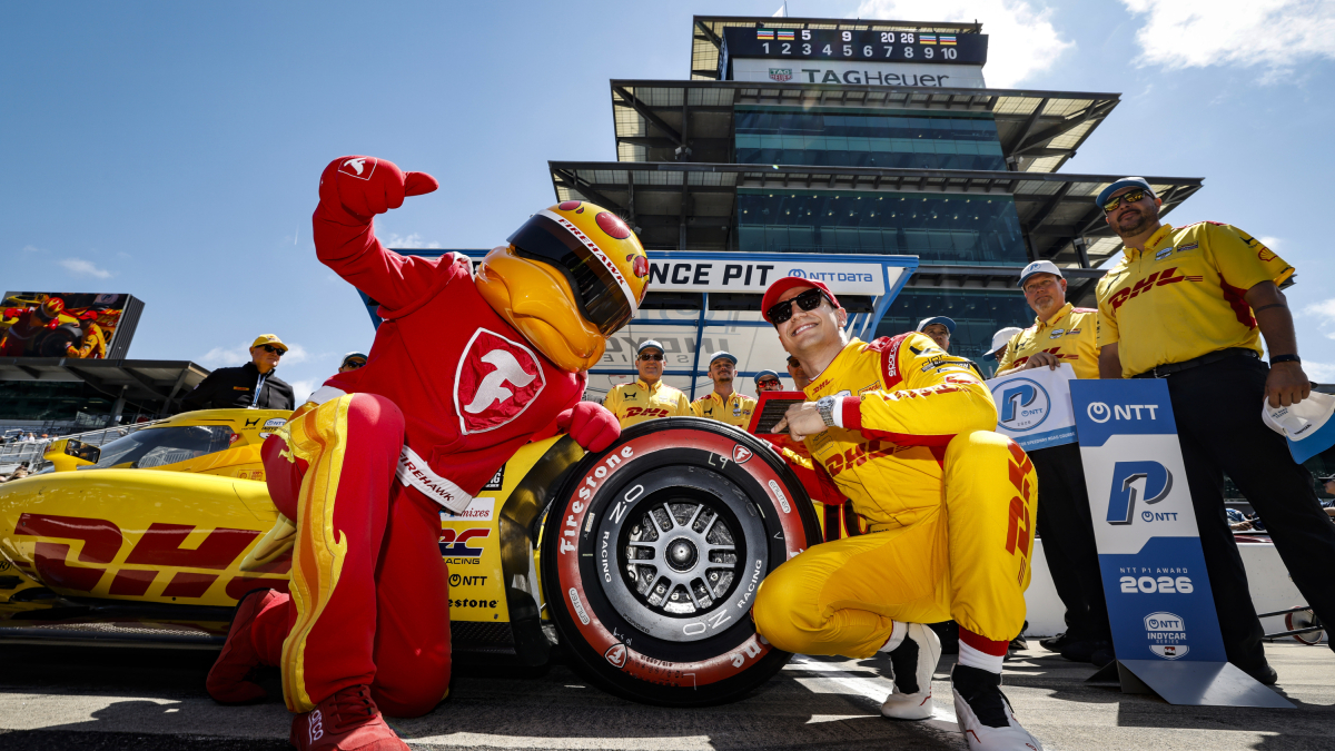 Álex Palou no deja ni las migas y se lleva una estruendosa pole en el Indy GP