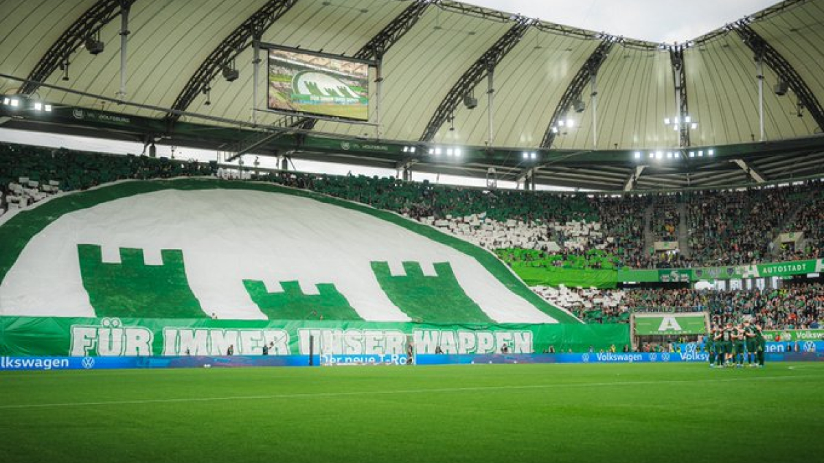 El Wolfsburgo anuncia por sorpresa que cambia su escudo... ¡24 años después!