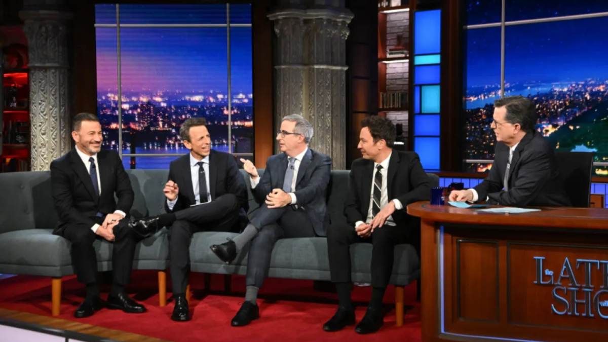 Las palabras de Jimmy Kimmel, John Oliver, Seth Meyers y Jimmy Fallon en el programa 'Late Show' sobre Trump: "Aprecio que vea la televisión tradicional"