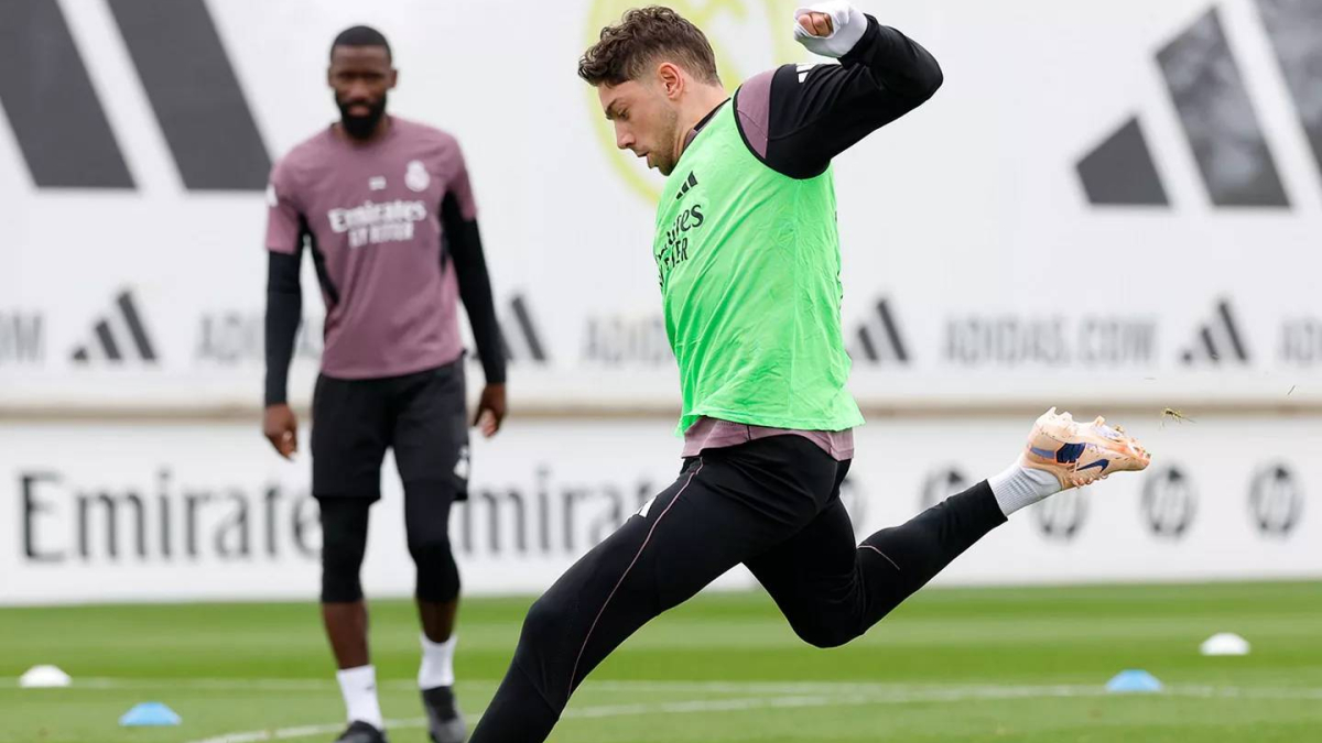 Valverde sigue sin entrar en la lista: los hombres de Arbeloa para el partido ante el Sevilla