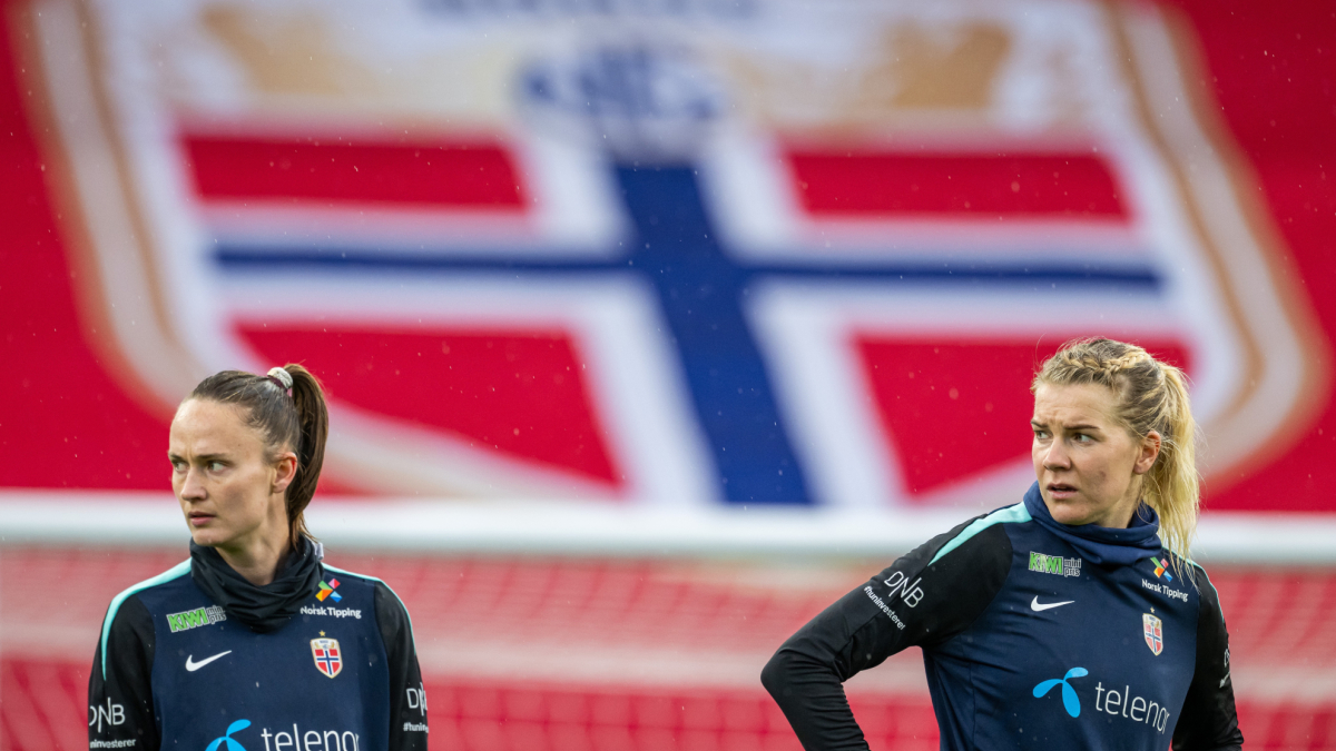 Hegerberg y Graham son las mejores futbolistas noruegas de todos los tiempos, pero increíblemente diferentes