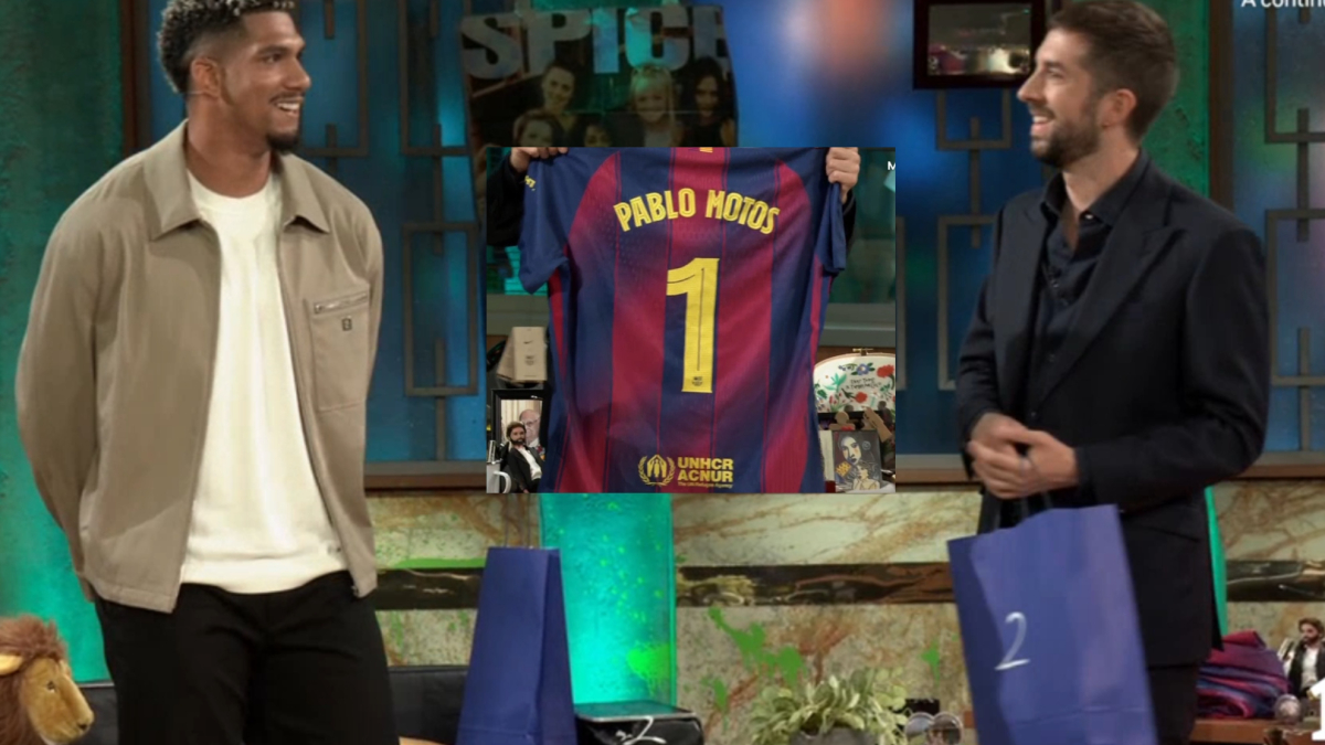 La tremenda 'vacilada' de Araújo a David Broncano en 'La Revuelta' con una camiseta del Barça: "Pensaba que venía al programa número 1"