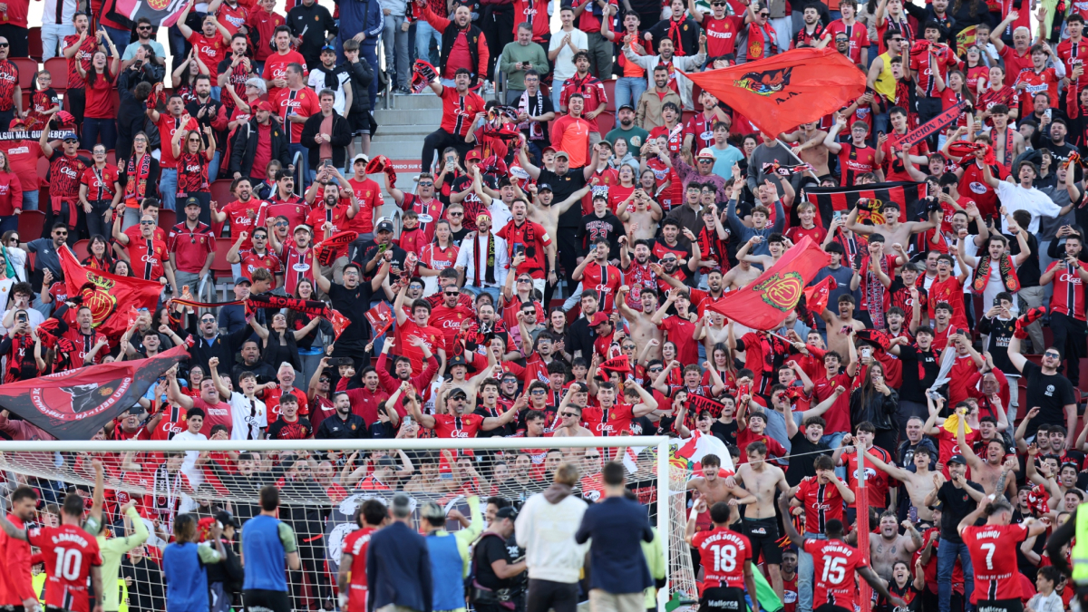 Tremendo enfado de un aficionado del Mallorca con Abdón: "Nos dijo que si nos hacía un bizum