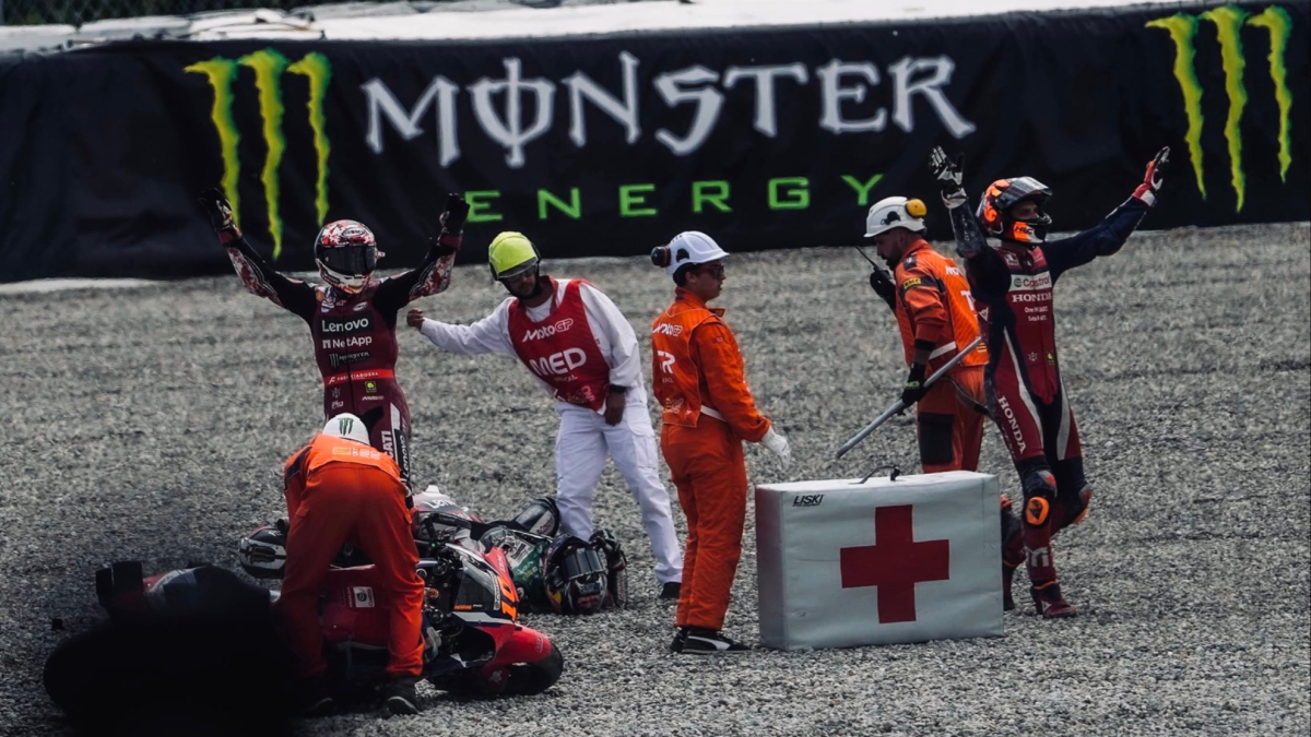 La tensión por los accidentes desde el box de Ducati: "Alguien nos salvó