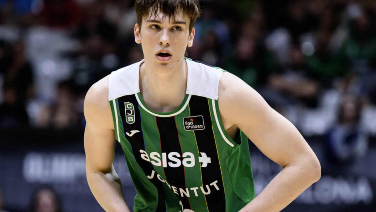 NCAA "cuỗm" tài năng bóng rổ 2,13m từ Tây Ban Nha