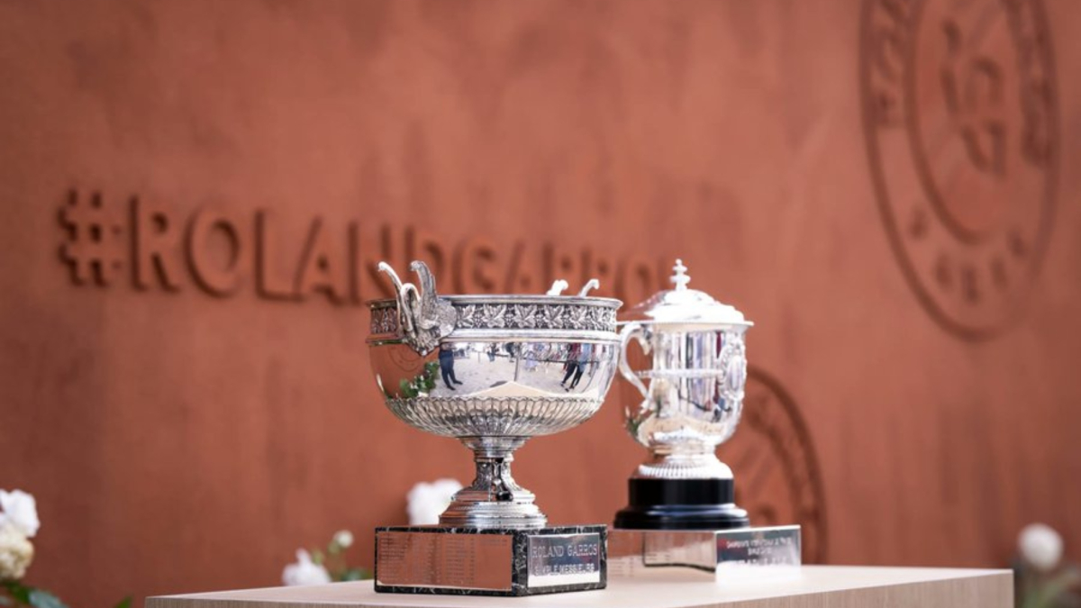 Tay vợt dọa tẩy chay Roland Garros: 15 phút đình công, cấm báo chí