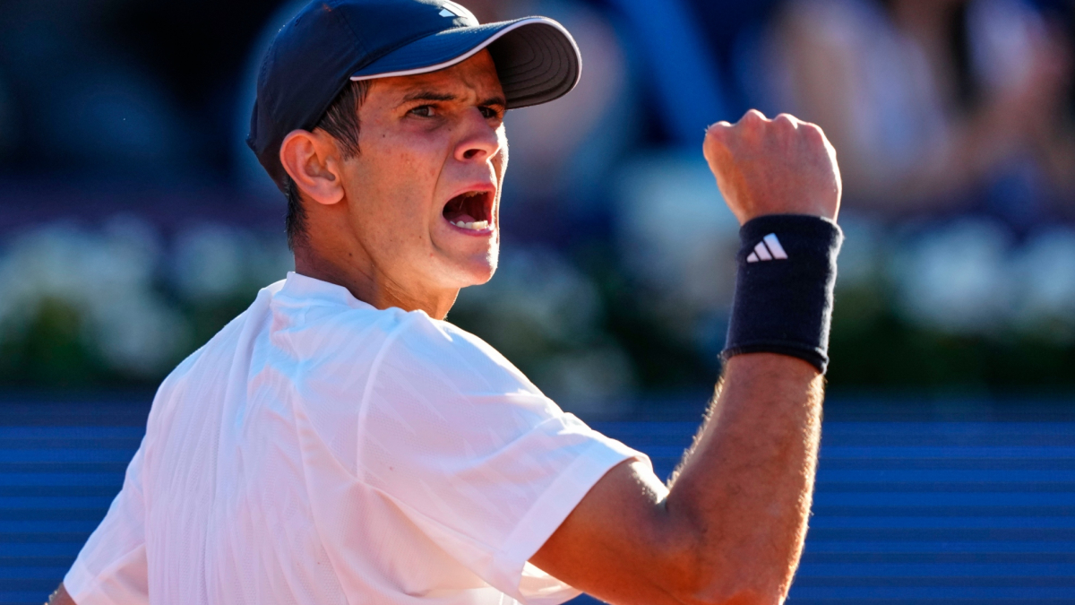 A qué hora es el Jódar - Kovacevic: horario y dónde ver en TV la primera ronda de Roland Garros