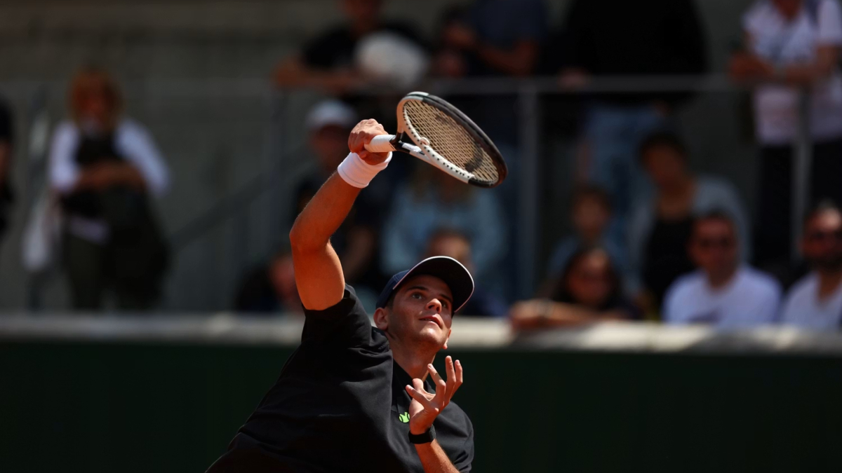 Rafa Jódar se machaca en dobles sesiones antes de su debut en Roland Garros