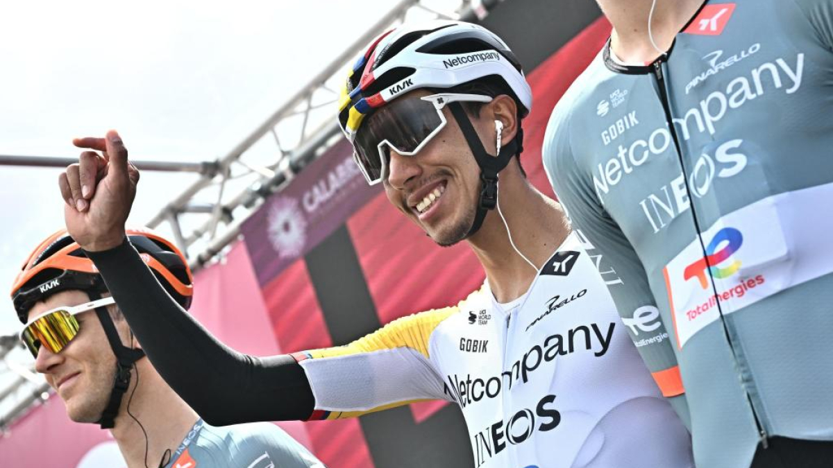 Egan Bernal: bigote de fuerza, suerte hasta Roma