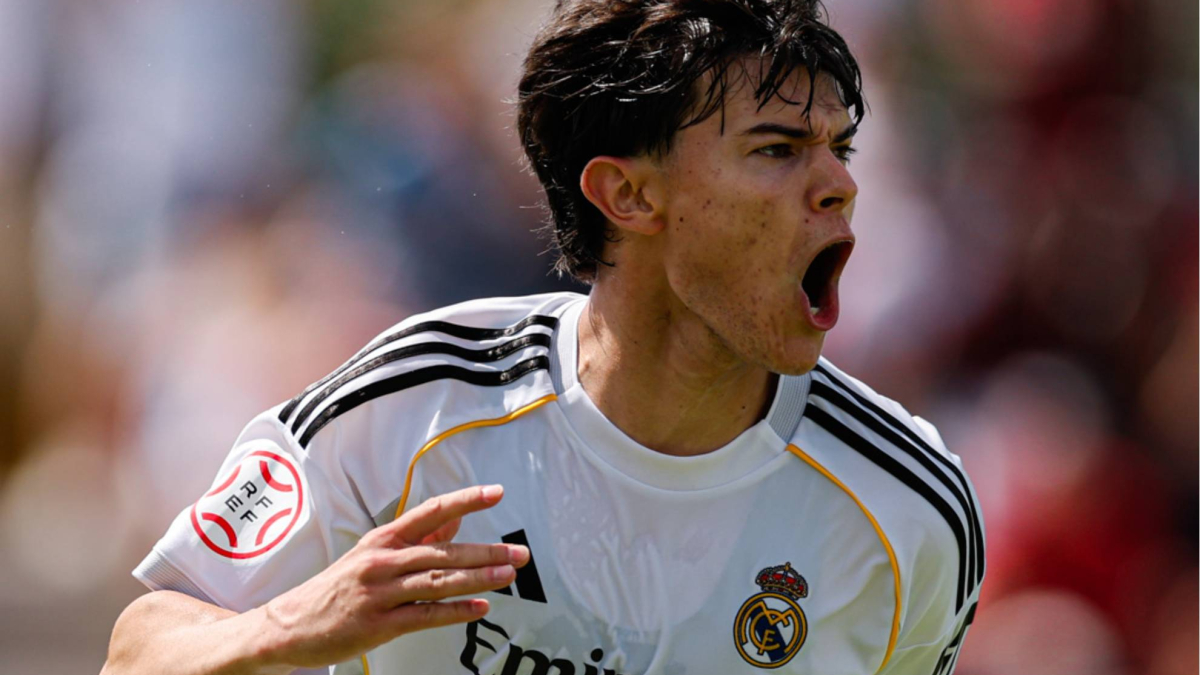 Real Madrid thắng đậm Barcelona 10 người, vô địch Copa de Campeones