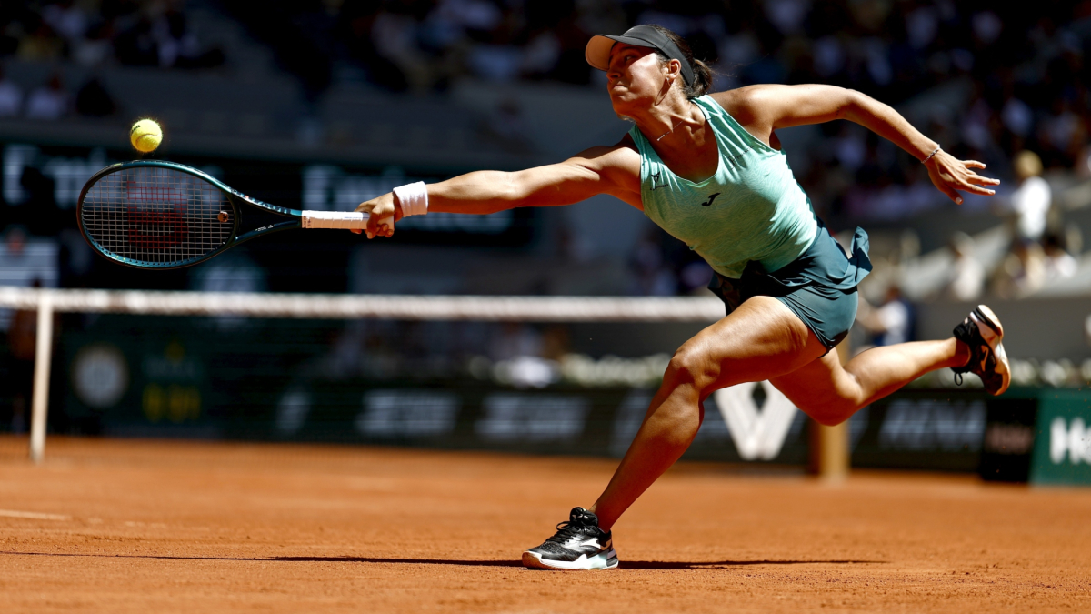Jessica Bouzas se despide con la cabeza alta ante la intocable Sabalenka