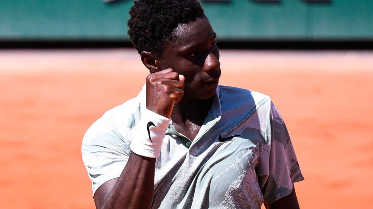 Francia se ilusiona con un niño de 17 años: Kouamé pasa ronda en Roland Garros