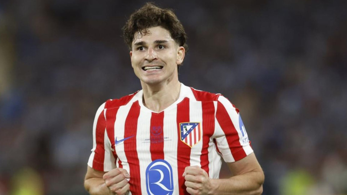 Pablo Parra: "A Julián en Liga le han superado Akor Adams, Vanat y Fede Viñas"