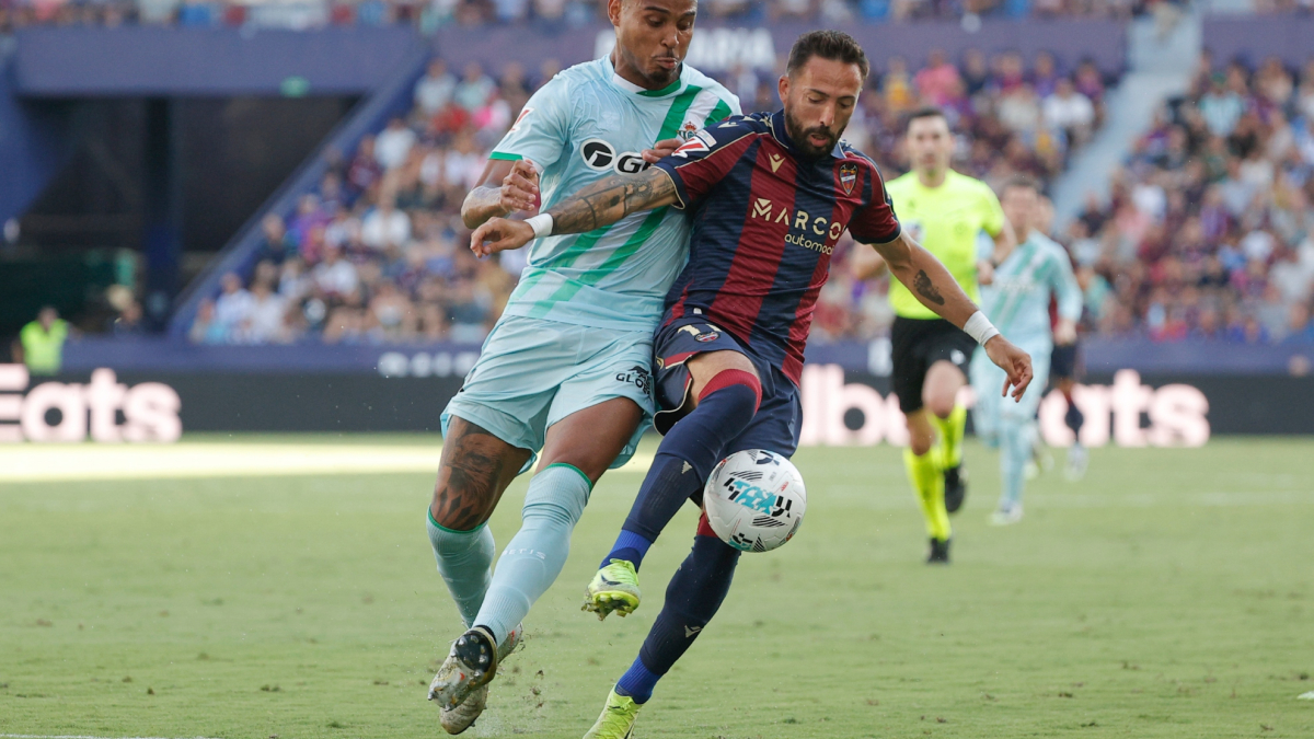 El Levante dice adiós a su 'Comandante