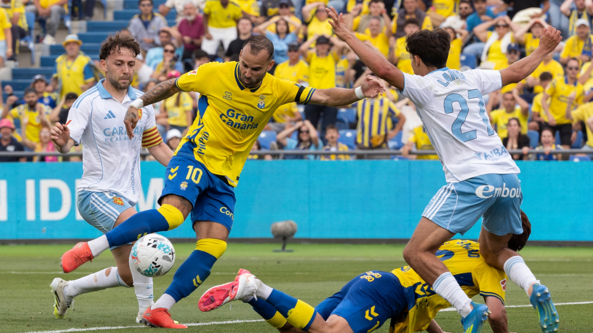 A qué hora es el Deportivo - Las Palmas: horario y dónde ver hoy en TV ...