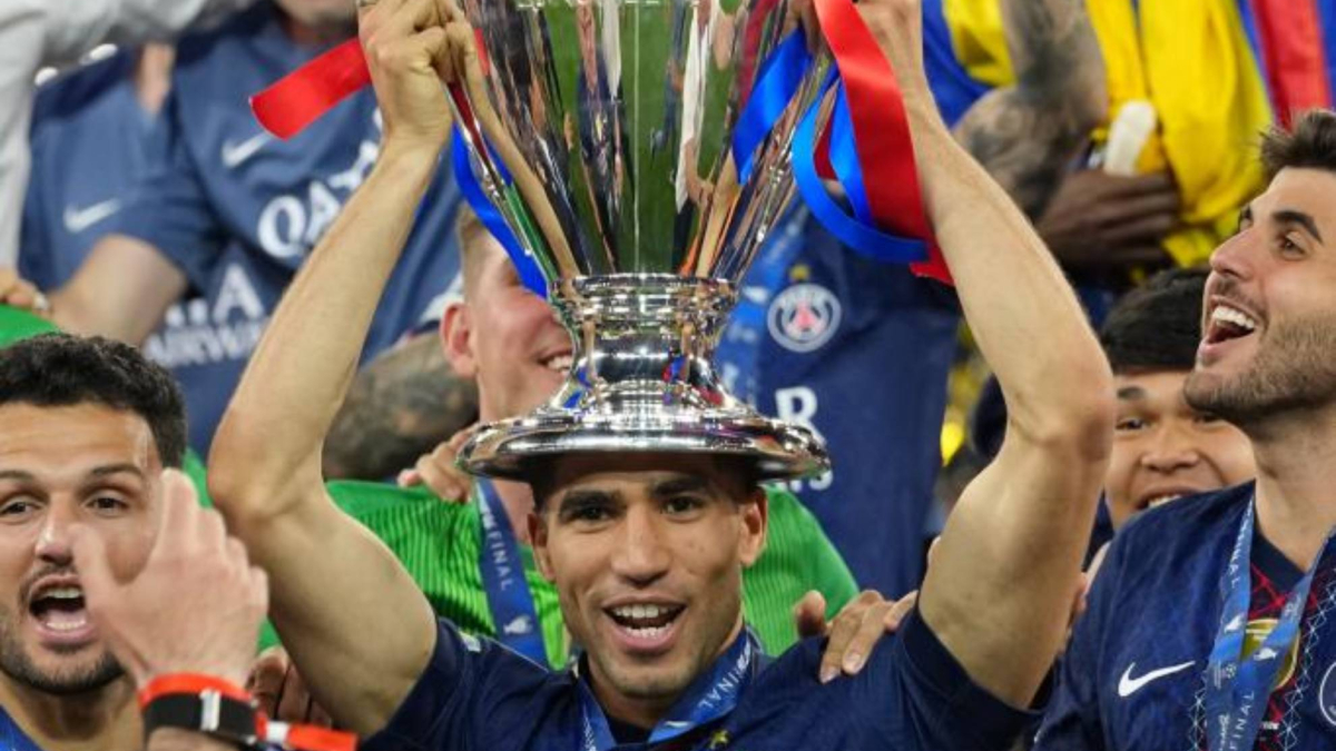 Achraf Hakimi xăm hình châu Phi