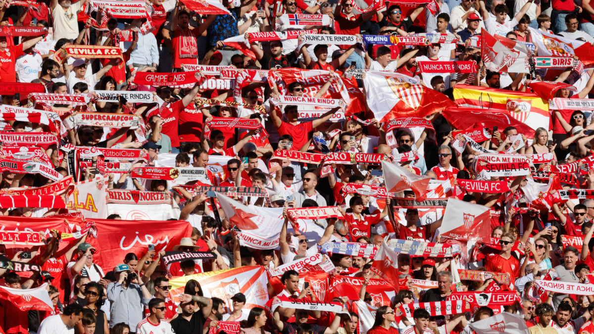 El Sevilla pone a la venta las entradas de toda la temporada